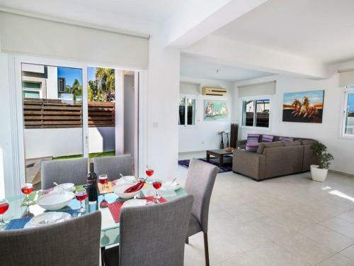 Villa Mesogi Modern 3bdr Protaras Villa Close To Fig Tree Bay Beach
