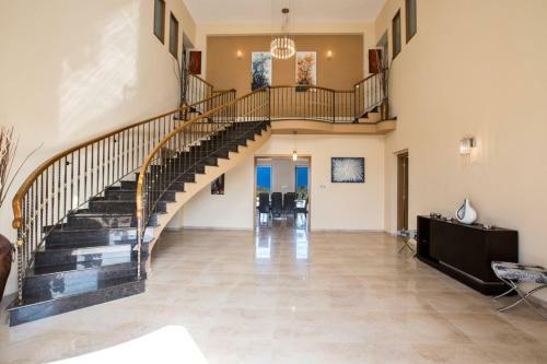 Villa Protaras Deluxe Fabulous And Luxurious 7bdr Villa Close To Fig Tree Bay Beach