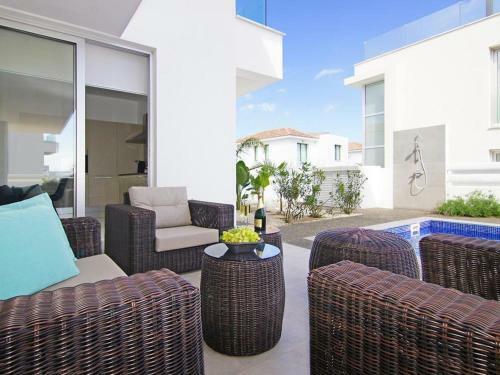Villa Atlevh35