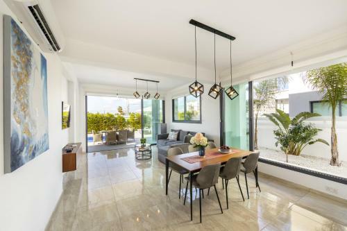 Pernera Beach Villa