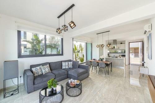 Pernera Beach Villa