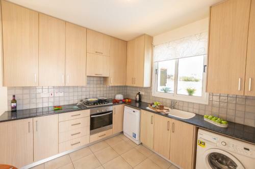 Daphne Pernera Holiday Villa