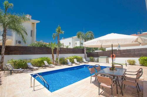 Protaras Villa Sleeps 6 With Pool