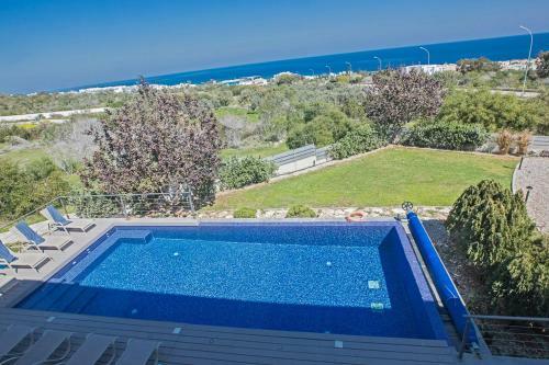 Protaras Villa Sleeps 9 With Pool And Air Con
