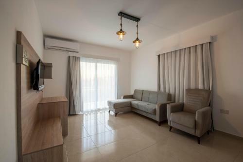 Apartamento Deniz Airport Suites