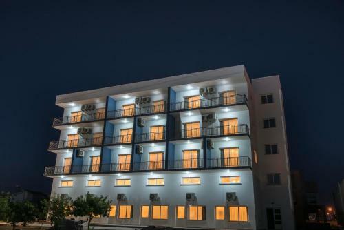 Apartamento Deniz Airport Suites