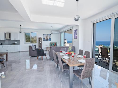 5 Star Private Villa, Protaras, Protaras Villa 1222