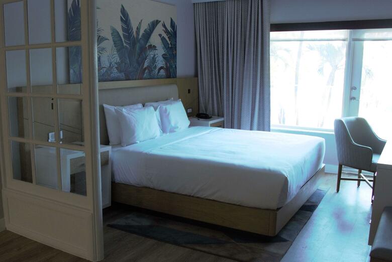 Hotel Radisson Resort Miami Beach