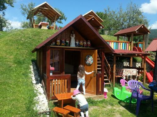 Hostal Pensiunea Dorali
