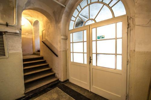 Apartamento Unique Apt 250m From The Charles Bridge