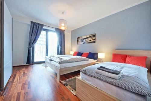 Ol Apartments