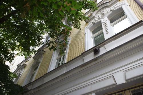 Havlicek Gardens Apartment