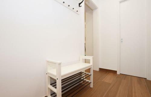 Havlicek Gardens Apartment