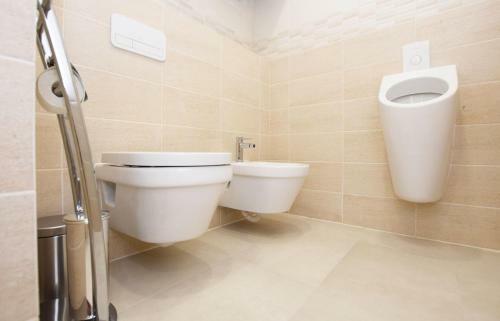 Havlicek Gardens Apartment