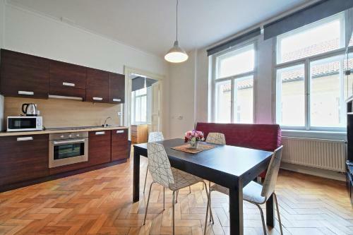 Vincent Apartment