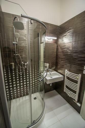 3bdr City Center Ruterra Apartment