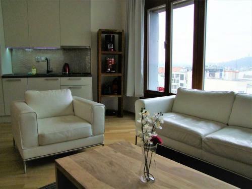 Wenceslas Square Apartments By Otsa