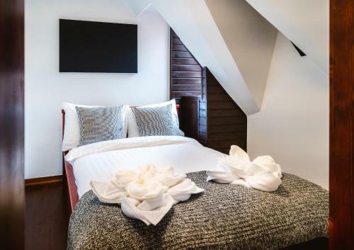 5br 2bath Masarykovo N�b?e?� Apartment