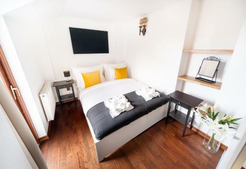 5br 2bath Masarykovo N�b?e?� Apartment