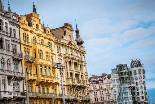 5br 2bath Masarykovo N�b?e?� Apartment