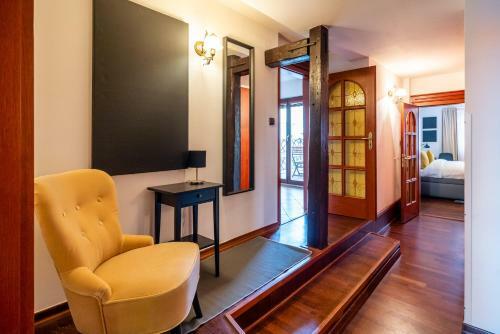 5br 2bath Masarykovo N�b?e?� Apartment