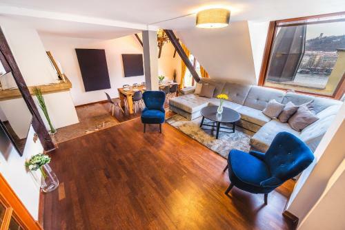 5br 2bath Masarykovo N�b?e?� Apartment