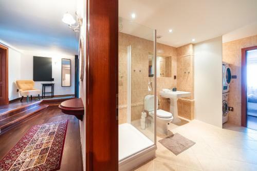 5br 2bath Masarykovo N�b?e?� Apartment