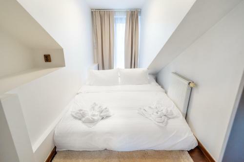 5br 2bath Masarykovo N�b?e?� Apartment