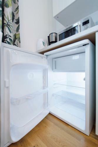 Modern Apartment Spanelska