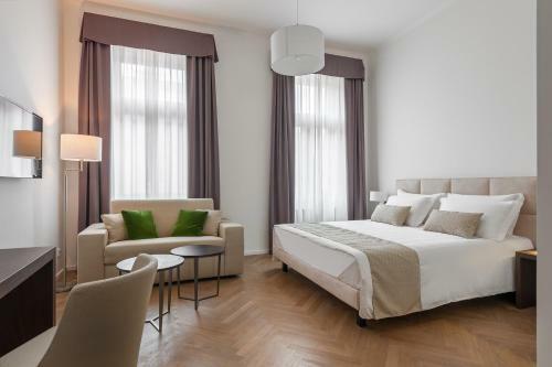Aparthotel H7 Palace