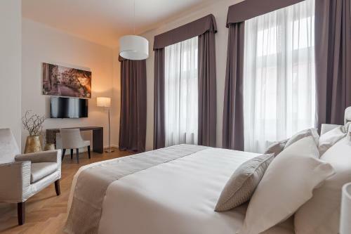 Aparthotel H7 Palace