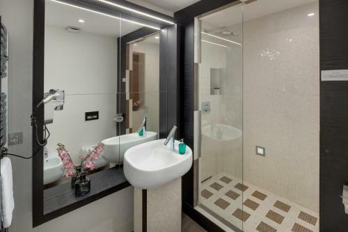 39 Dlouha Old Town Apartment