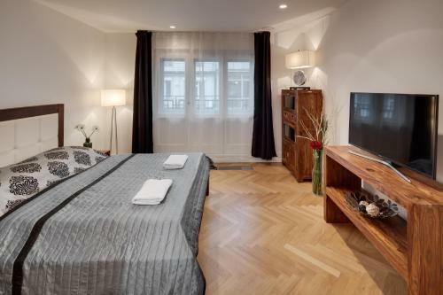 39 Dlouha Old Town Apartment