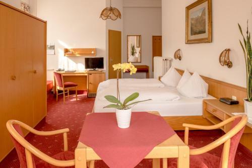 Hostal Hotel-pension Heimburg