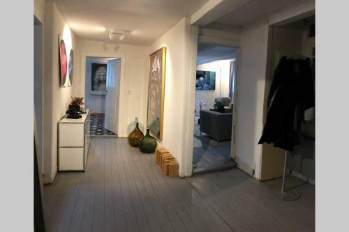 Apartamento Design-etage 130 Qm Im Kunsthaus - Mit E-auto-ladestation Ab Juni 21