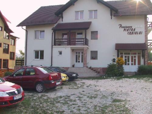 Hostal Pension Piatra Craiului