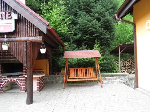 Hostal Pensiunea Cartisoara