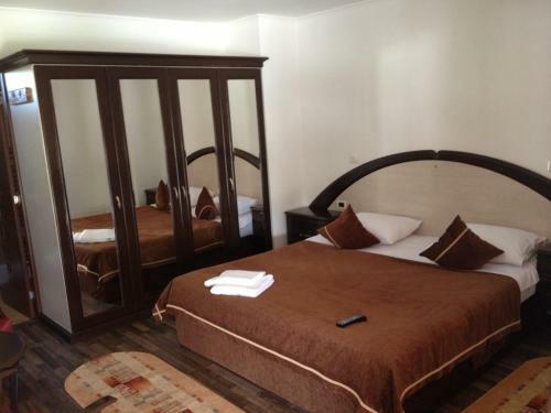 Hostal Pensiunea La Nise