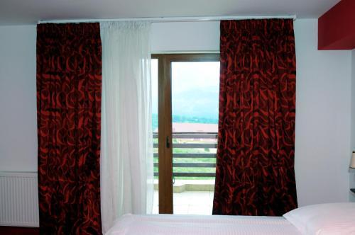 Hostal Pension Poiana Marului
