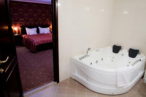 Majestic Hotel & Spa