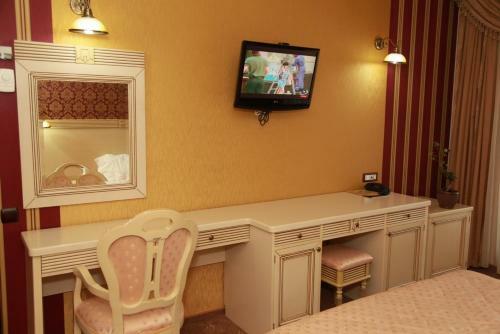 Majestic Hotel & Spa