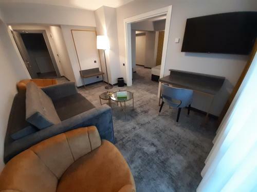 Univers T Hotel