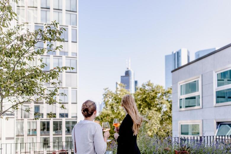 Hotel The Flag West M.