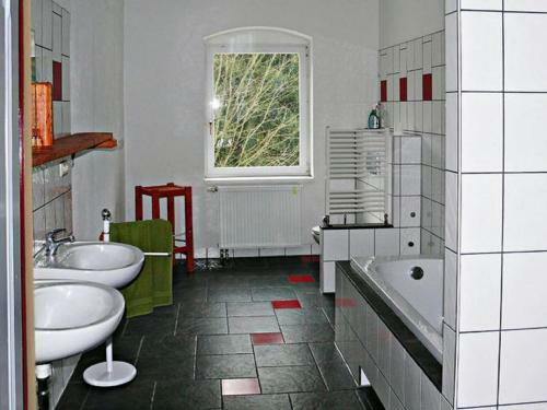 Apartamento Spacious Villa In Gro�schirma With Garden