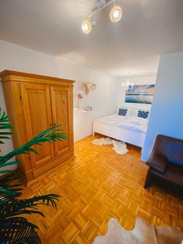 Apartamento Kuschelnester Mit Wundersch�nem Chiemseeblick