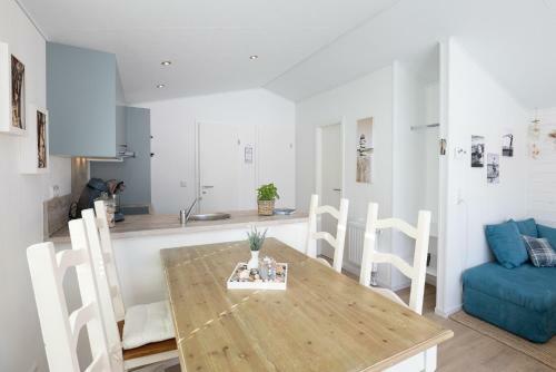 Ostseecamp L�becker Bucht Steuerbord