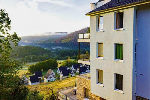 Holiday Home Im Ferienpark Eifel Heimbach - Dmg06101d-f
