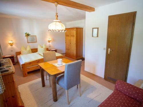 Hostal G�stehaus Madsack - Chiemgau Karte