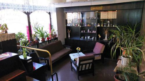 Hotel Cb Royal