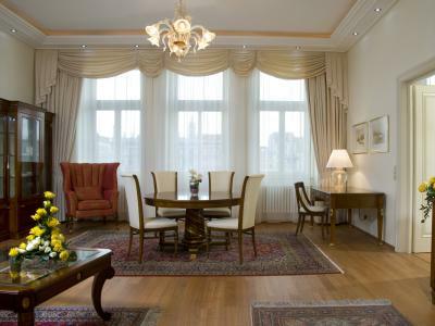 Hotel Zvon Design Suites